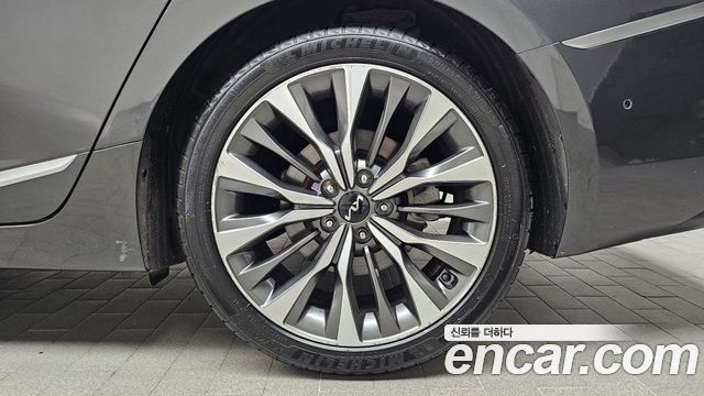 Kia K8 2.5 Gasoline 2WD Signature 2022 — фото 21