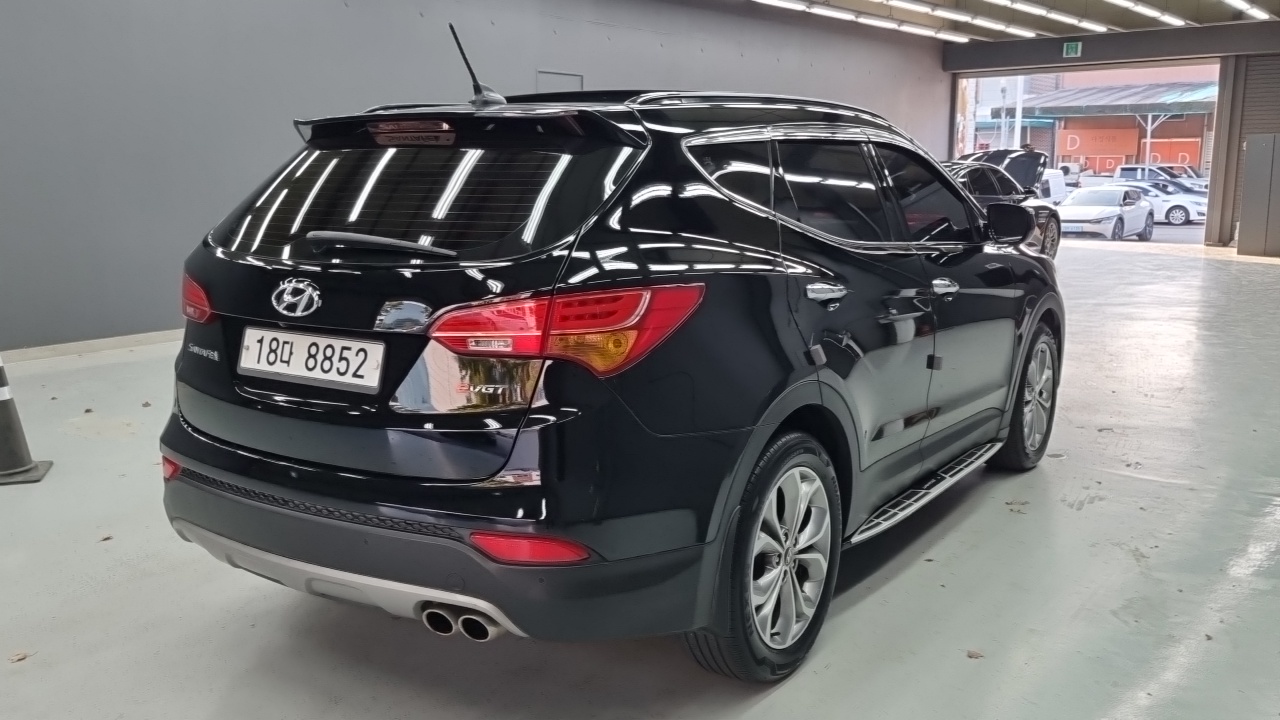 Hyundai Santa Fe (DM) Diesel(e-VGT) 2.0 2WD Premium 2013 — фото 2