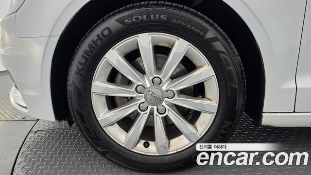 Audi A3 25 TDI Dynamic 8V 2015 — фото 5