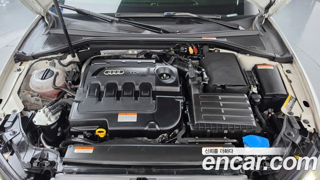 Audi A3 25 TDI Dynamic 8V 2015 — фото 6