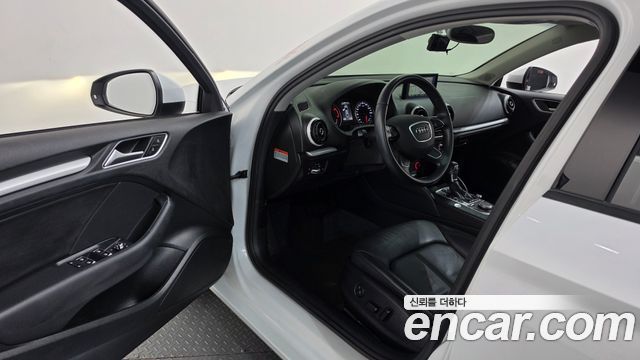 Audi A3 25 TDI Dynamic 8V 2015 — фото 10