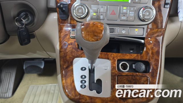 Kia Carnival R Grand Carnival HI Limousine GLX Premium 2014 — фото 9