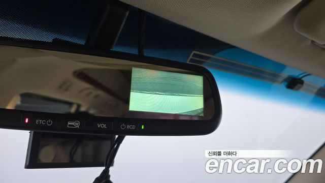 Kia Carnival R Grand Carnival HI Limousine GLX Premium 2014 — фото 15