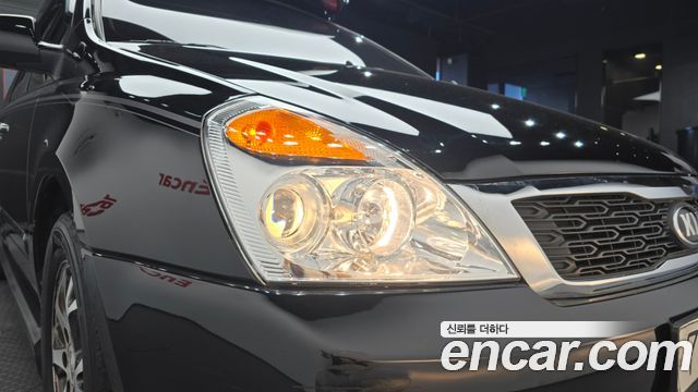 Kia Carnival R Grand Carnival HI Limousine GLX Premium 2014 — фото 22