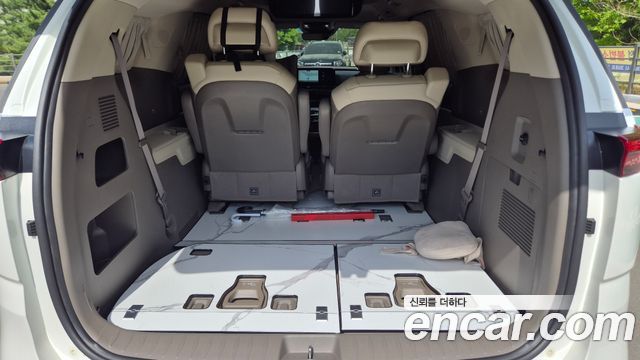 Kia Carnival (IV) Gasoline 7-seater Limousine(Special vehicle) 2021 — фото 20