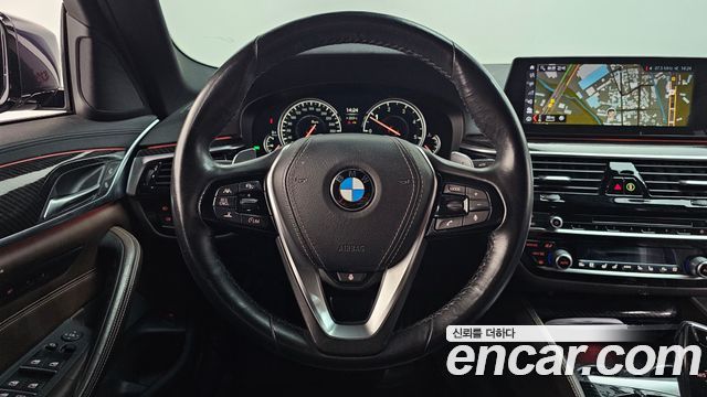 BMW 5 Series (G30) 520d xDrive M Sport Package Plus 2018 — фото 14