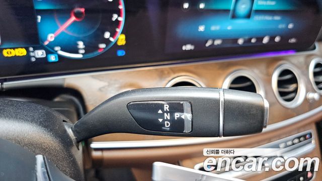 Mercedes-Benz E-Class (W213) E250 Exclusive 2021 — фото 9
