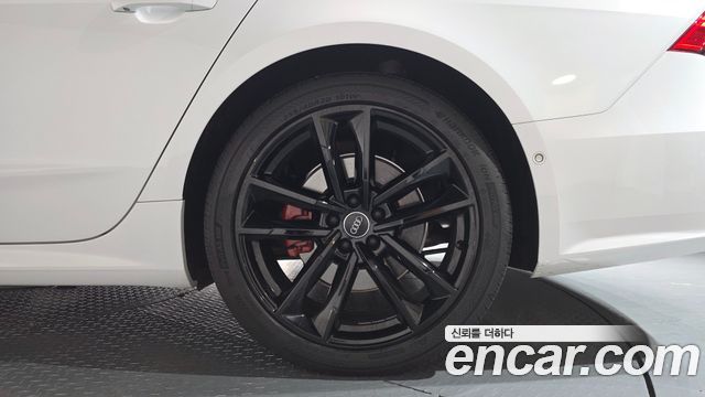 Audi A7 (4K) 55 TFSI Quattro Premium 2020 — фото 21