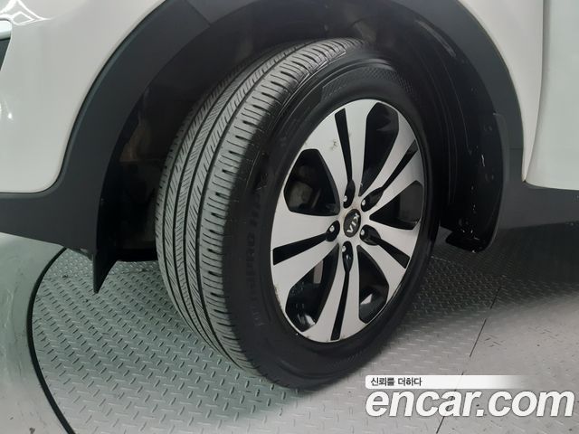 Kia Sportage R Diesel 2WD TLX High-Deluxe 2012 — фото 5