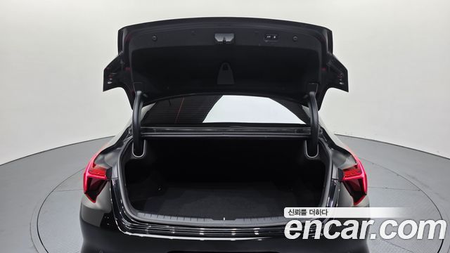 Kia K8 2.5 Gasoline 2WD Noblesse 2022 — фото 20