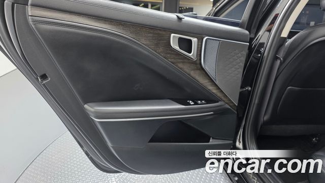 Kia K8 2.5 Gasoline 2WD Noblesse 2022 — фото 25