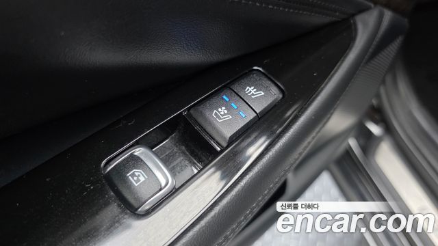 Kia K8 2.5 Gasoline 2WD Noblesse 2022 — фото 29