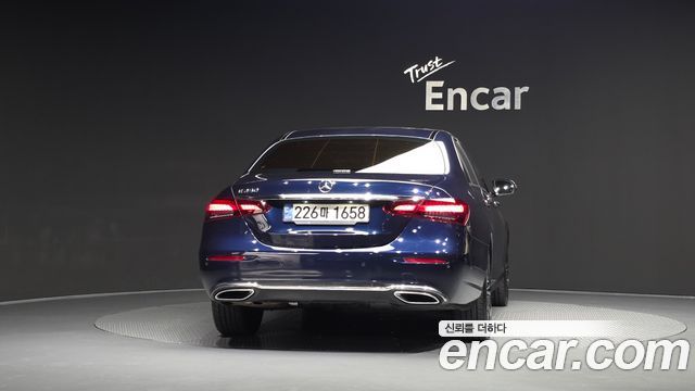 Mercedes-Benz E-Class (W213) E250 Avantgarde 2021 — фото 4