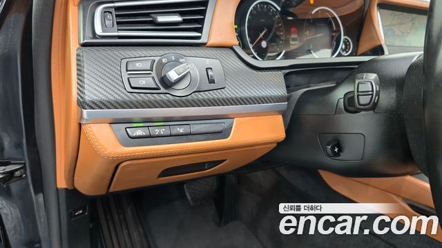 BMW 7 Series (F01) 750Ld xDrive Individual 2015 — фото 17