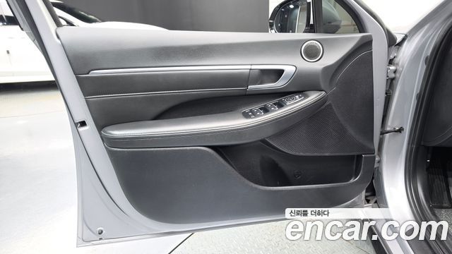 Hyundai Sonata The Edge (DN8) 2.0 LPG(Taxi) Mobility 2025 — фото 24
