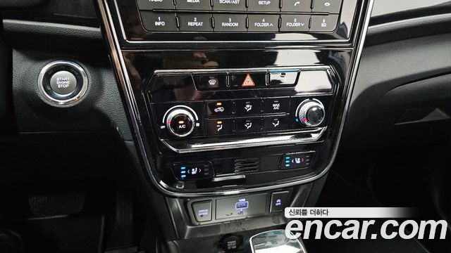KG Mobility (SsangYong) Tivoli Air 1.5 A3 2WD 2022 — фото 17