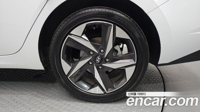 Hyundai Avante (CN7) 1.6 Inspiration 2023 — фото 21