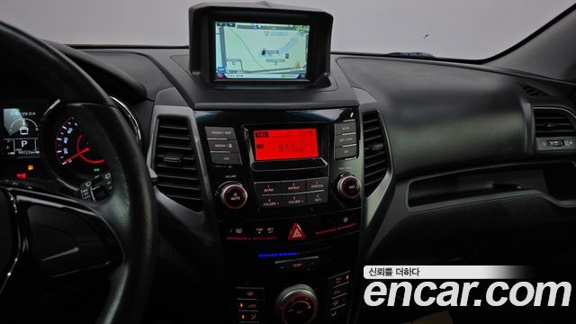 KG Mobility (SsangYong) Tivoli Diesel LX 2WD 2017 — фото 14
