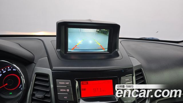 KG Mobility (SsangYong) Tivoli Diesel LX 2WD 2017 — фото 15