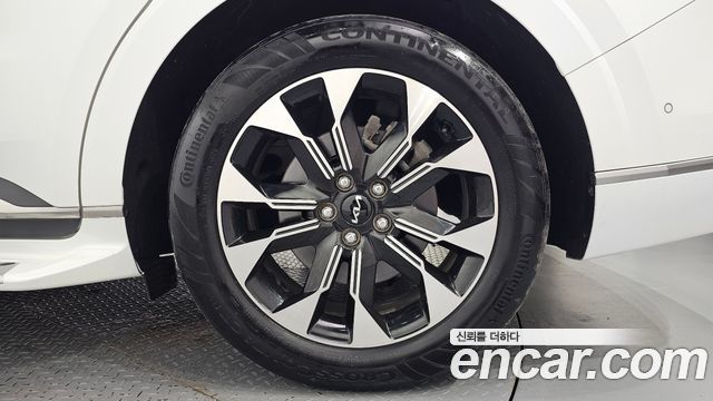 Kia Carnival (IV) Gasoline 9-Seater Hi-Limousine Signature 2023 — фото 21