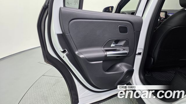 Mercedes-Benz EQA (H243) EQA250 AMG Line 2023 — фото 25
