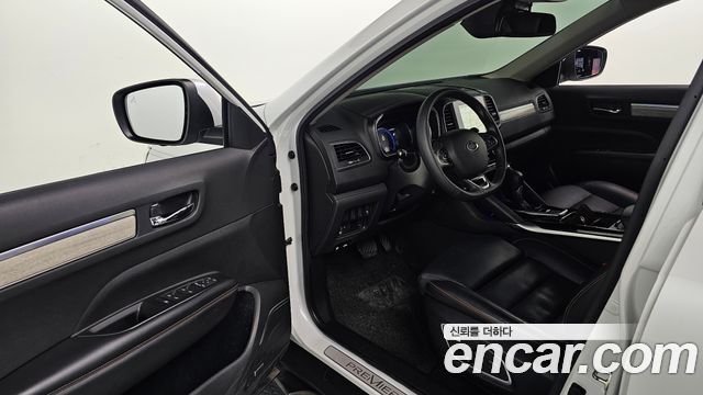Renault Korea QM6 2.0 GDe PREMIERE 2WD 2021 — фото 10
