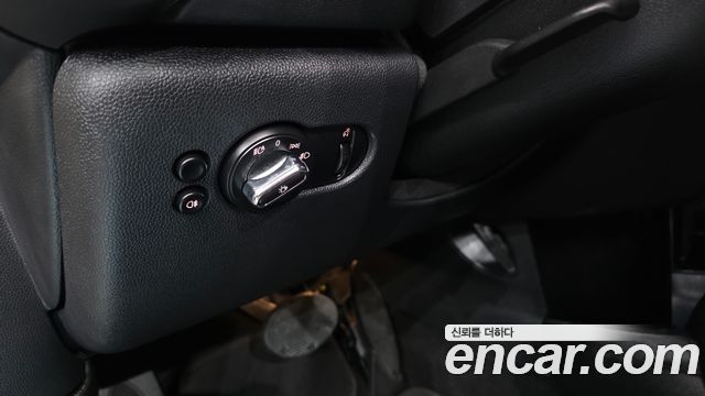 MINI Cooper S 5Door Classic Launch Pack Third Generation 2022 — фото 19