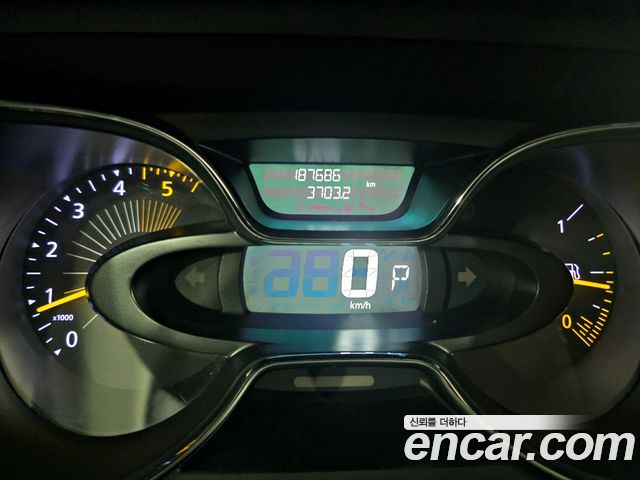 Renault Korea QM3 RE 2014 — фото 8