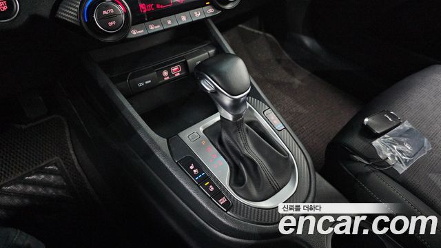 Kia K3 Luxury 2019 — фото 9