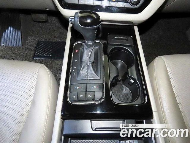 Kia Carnival 11-seater Prestige 2016 — фото 16
