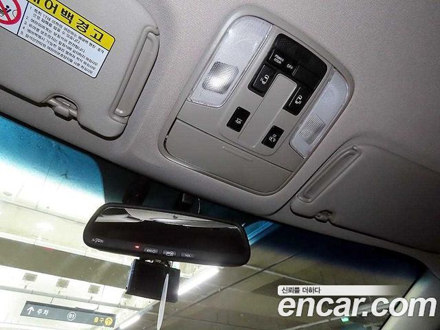Kia Carnival 11-seater Prestige 2016 — фото 20