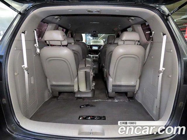 Kia Carnival 11-seater Prestige 2016 — фото 21