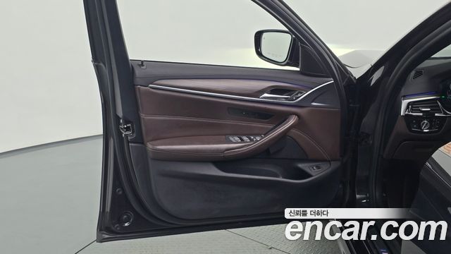 BMW 5 Series (G30) 530i M Sport Package Plus 2020 — фото 24