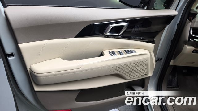 Kia Carnival (IV) Gasoline 9-Seater Signature 2025 — фото 24
