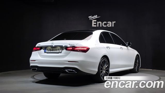 Mercedes-Benz E-Class (W213) E350 4MATIC AMG Line 2023 — фото 2