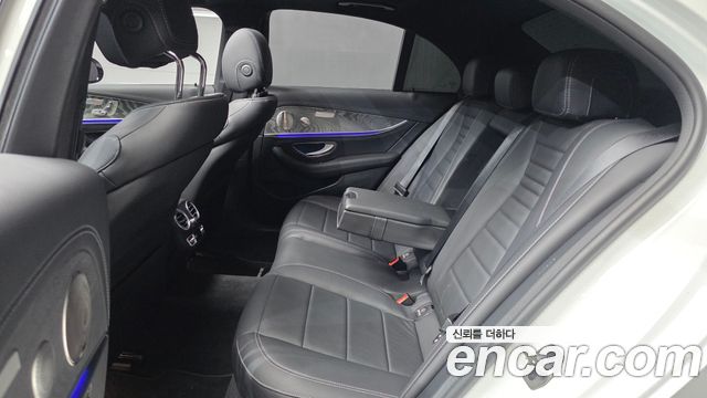 Mercedes-Benz E-Class (W213) E350 4MATIC AMG Line 2023 — фото 12