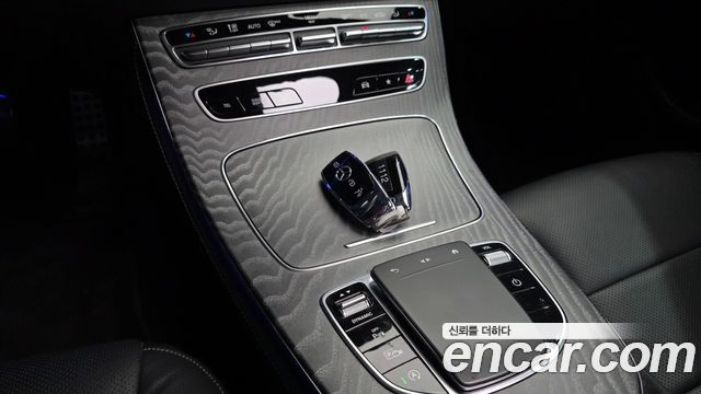 Mercedes-Benz E-Class (W213) E350 4MATIC AMG Line 2023 — фото 19