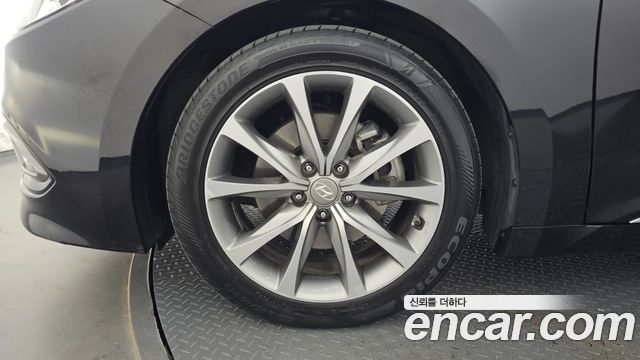 Hyundai Grandeur (HG) HG220 Diesel Premium 2016 — фото 5