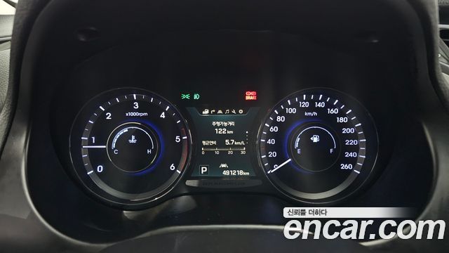 Hyundai Grandeur (HG) HG220 Diesel Premium 2016 — фото 8