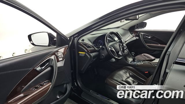 Hyundai Grandeur (HG) HG220 Diesel Premium 2016 — фото 10