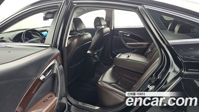 Hyundai Grandeur (HG) HG220 Diesel Premium 2016 — фото 11
