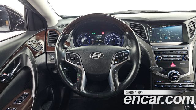 Hyundai Grandeur (HG) HG220 Diesel Premium 2016 — фото 12