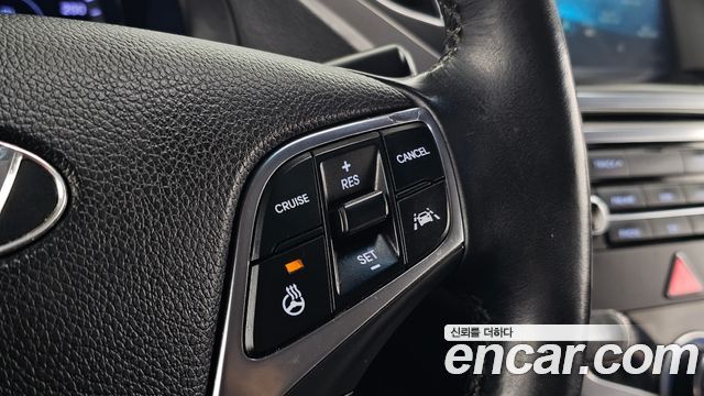 Hyundai Grandeur (HG) HG220 Diesel Premium 2016 — фото 16