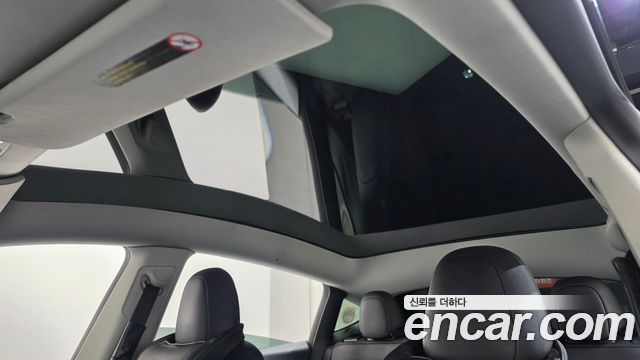 Tesla Model Y Long Range AWD 2022 — фото 21