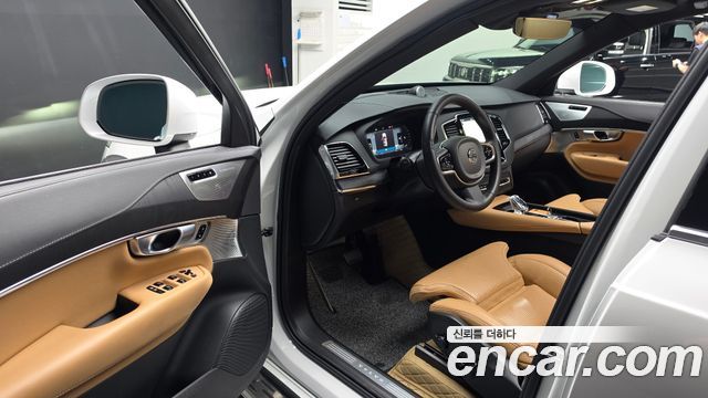 Volvo XC90 (II) B6 Ultimate Bright 2024 — фото 10