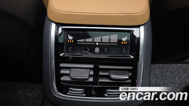 Volvo XC90 (II) B6 Ultimate Bright 2024 — фото 18
