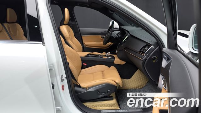 Volvo XC90 (II) B6 Ultimate Bright 2024 — фото 26