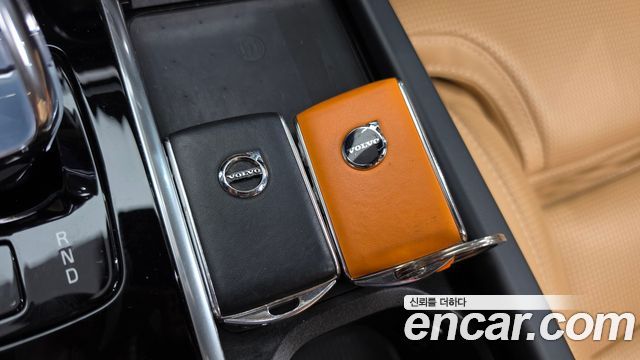 Volvo XC90 (II) B6 Ultimate Bright 2024 — фото 28