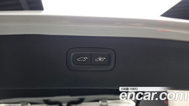 Volvo XC90 (II) B6 Ultimate Bright 2024 — фото 35