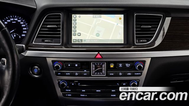 Genesis G80 3.3 GDI AWD Luxury 2017 — фото 14